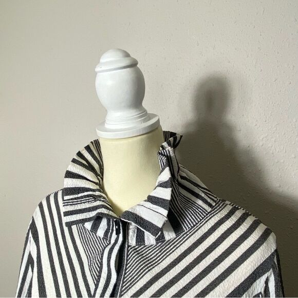 Vintage Moonlight Asymmetrical Striped Button Front Tunic Blouse Women's Size M. - Picture 14 of 16